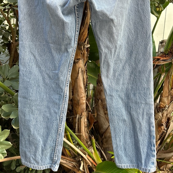 Vintage 1990s Levi’s 501 Distressed Light Wash Jeans USA 30x29 - Picture 6 of 8